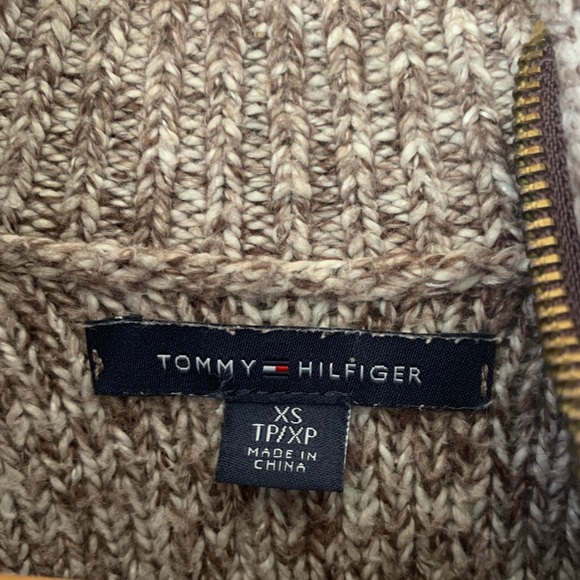 Tommy Hilfiger Maroon Pullover HenleySweater - Picture 3 of 3